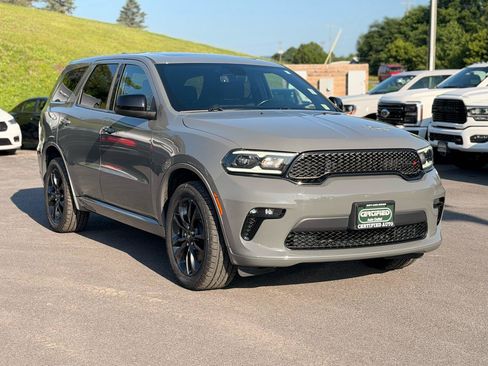 Used 2022 Dodge Durango SXT w/ Blacktop Package AWD/4WD image 3