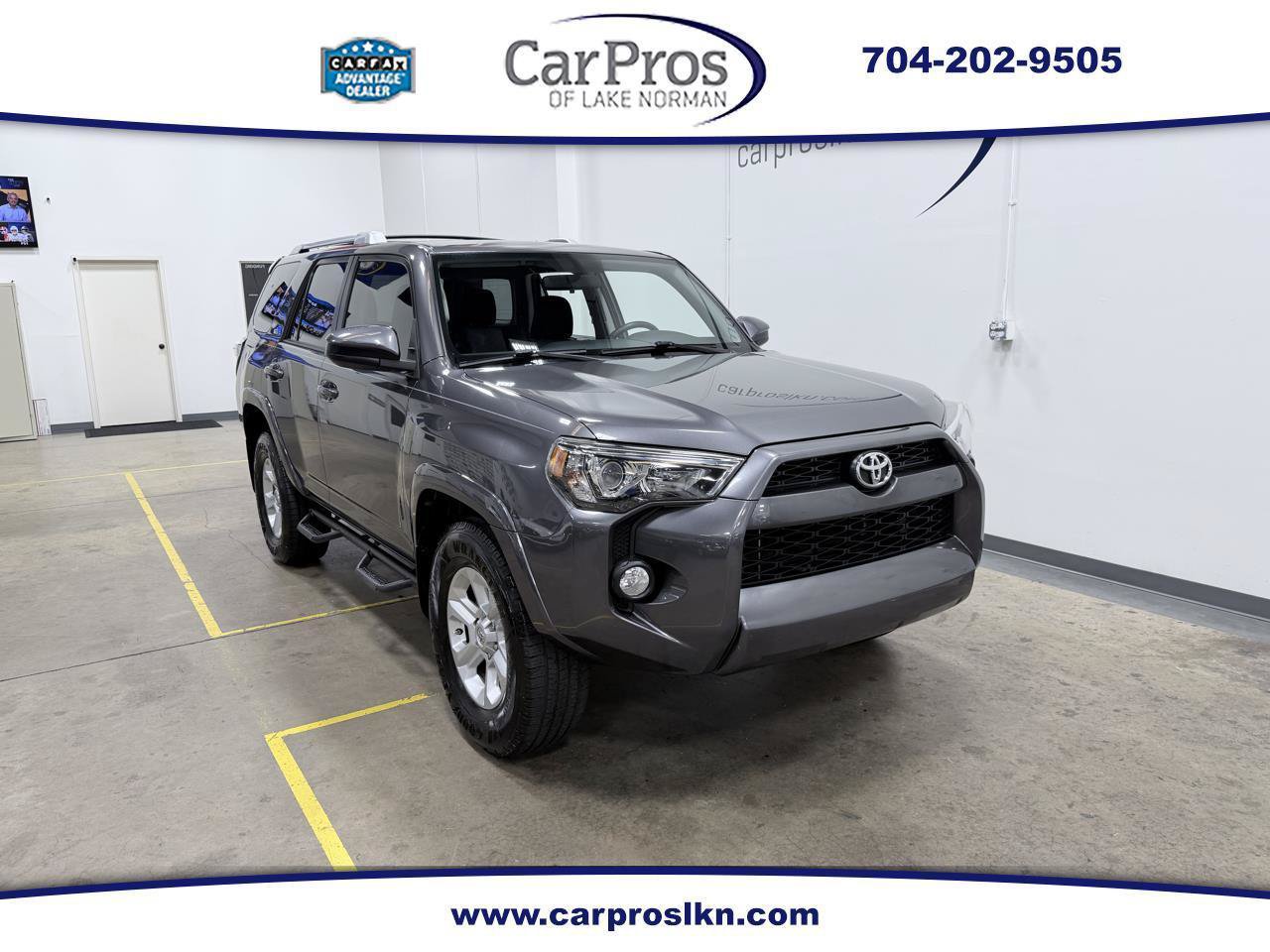 Used 2017 Toyota 4Runner SR5 RWD image 1
