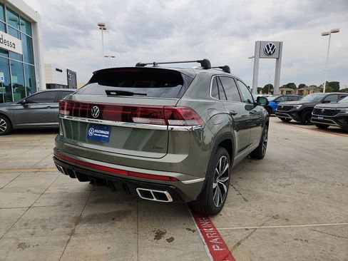 New 2026 Volkswagen Atlas Cross Sport SEL Premium R-Line image 7