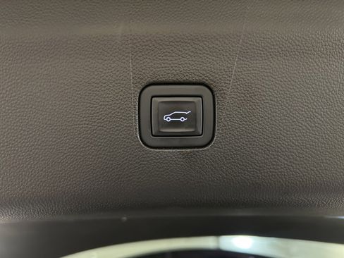 Used 2023 Buick Enclave Premium w/ Experience Buick Package image 40