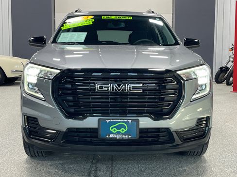 Certified 2023 GMC Terrain SLE w/ Driver Convenience Package image 8