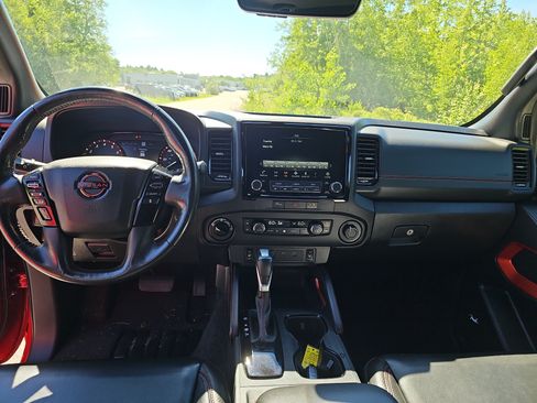 Certified 2023 Nissan Frontier PRO-4X w/ Pro-4X Premium Package AWD/4WD image 18