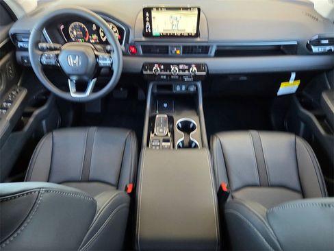New 2025 Honda Pilot Touring image 11