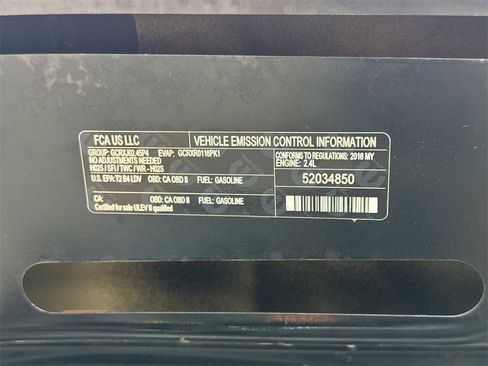 Used 2016 Jeep Renegade 75th Anniversary image 10