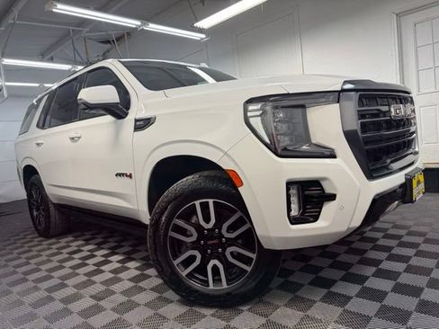 Used 2024 GMC Yukon AT4 w/ Technology Package AWD/4WD image 1