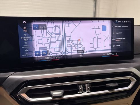 Used 2024 BMW 330i xDrive Sedan w/ Convenience Package image 22