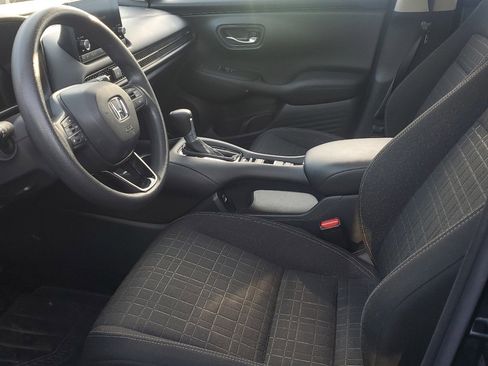 Used 2023 Honda HR-V LX image 8