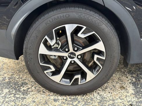 Used 2025 Kia Sportage EX FWD image 21