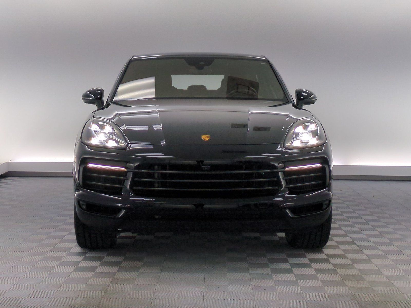 Used 2023 Porsche Cayenne S Platinum AWD/4WD image 5
