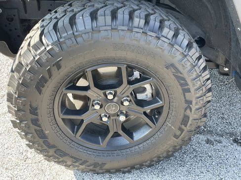 Used 2025 Jeep Wrangler Unlimited Sport AWD/4WD image 11