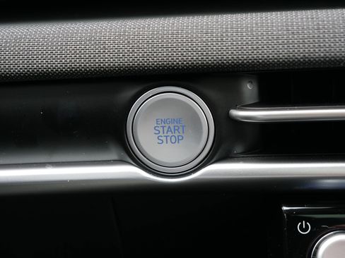 Certified 2025 Hyundai Tucson Limited AWD/4WD image 29