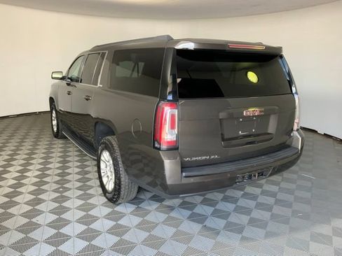 Used 2019 GMC Yukon XL SLT AWD/4WD image 9