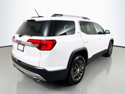 Used 2019 GMC Acadia SLT image 4