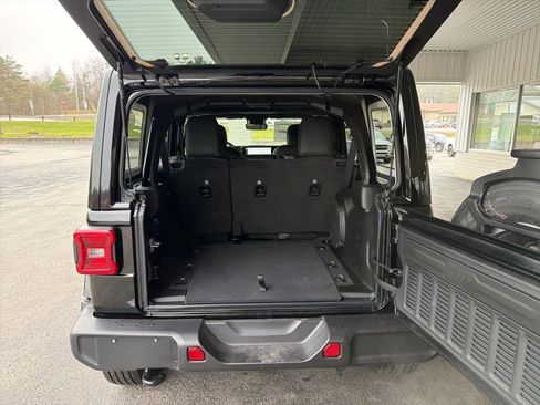 New 2025 Jeep Wrangler Sahara w/ Technology Group image 6