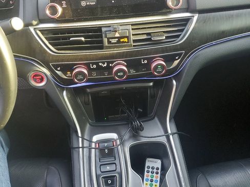 Used 2021 Honda Accord EX-L image 11