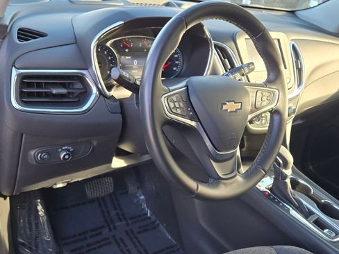 Used 2023 Chevrolet Equinox LT image 22