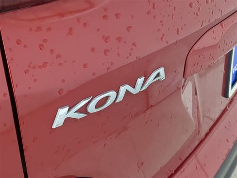 Used 2019 Hyundai Kona SE image 11