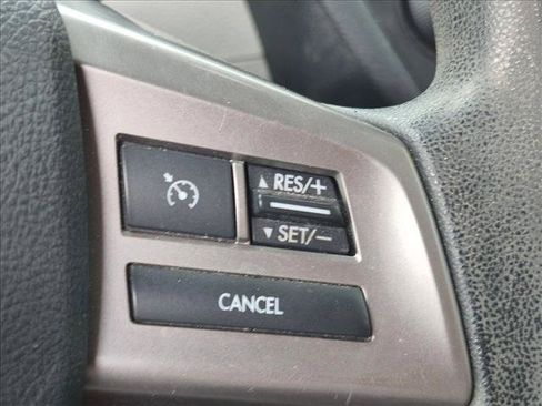 Used 2014 Subaru Forester 2.5i AWD/4WD image 12