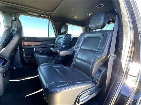 Used 2023 Lincoln Navigator Reserve image 31