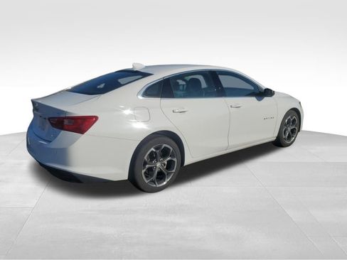 Used 2024 Chevrolet Malibu LT image 5