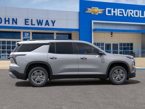 New 2024 Chevrolet Traverse LT FWD image 5