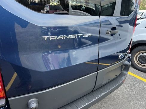Used 2018 Ford Transit 250 148 Medium Roof image 20