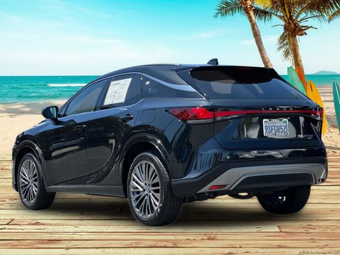 Used 2025 Lexus RX 450h AWD w/ Luxury Package image 4