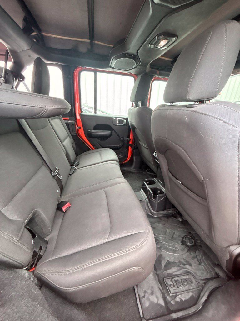 Used 2018 Jeep Wrangler Unlimited Sport AWD/4WD image 22
