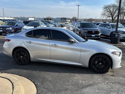Used 2020 Alfa Romeo Giulia Ti w/ Active Blind Spot Package image 5