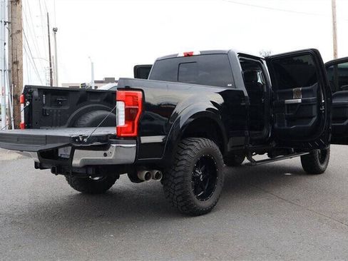 Used 2019 Ford F350 Lariat w/ Lariat Ultimate Package AWD/4WD image 39