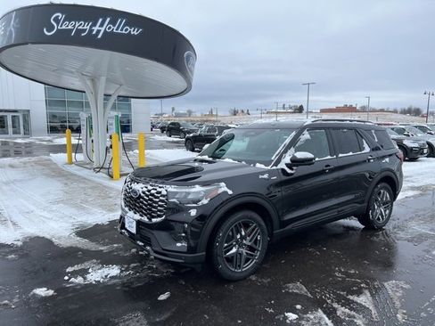 New 2026 Ford Explorer ST-Line w/ ST-Line Street Pack image 1
