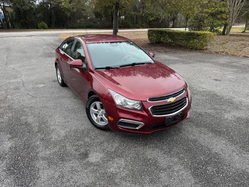 Used 2015 Chevrolet Cruze LT w/ Technology Package image 38