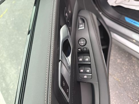 New 2026 BMW X5 xDrive40i w/ M Sport Package AWD/4WD image 9