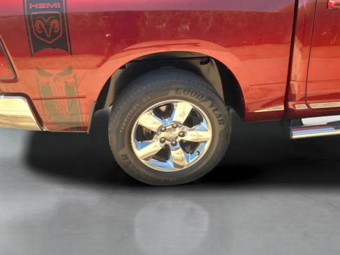 Used 2017 RAM 1500 Big Horn RWD image 32
