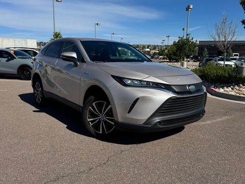 Used 2021 Toyota Venza LE AWD/4WD image 1