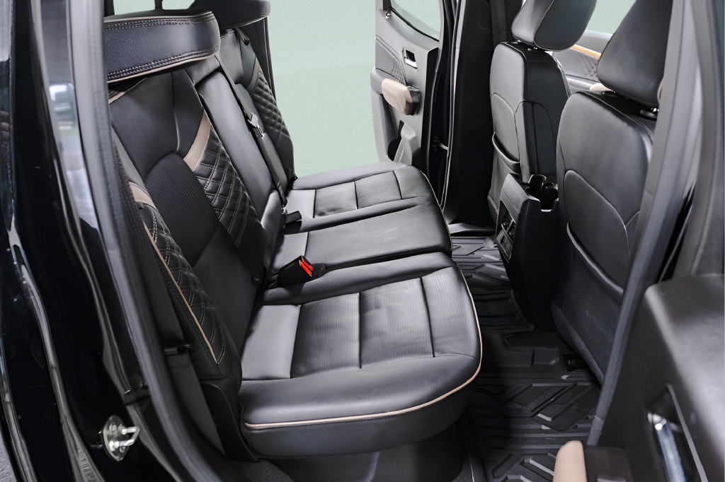 Used 2024 GMC Canyon Denali AWD/4WD image 33