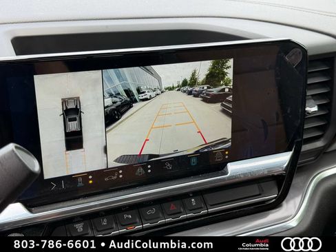 Used 2024 Chevrolet Silverado 3500 High Country w/ High Country Premium Package AWD/4WD image 4