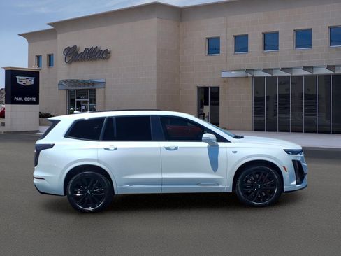 Certified 2024 Cadillac XT6 Sport w/ Platinum Package AWD/4WD image 4
