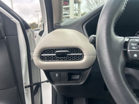 Used 2023 Honda HR-V EX-L image 26