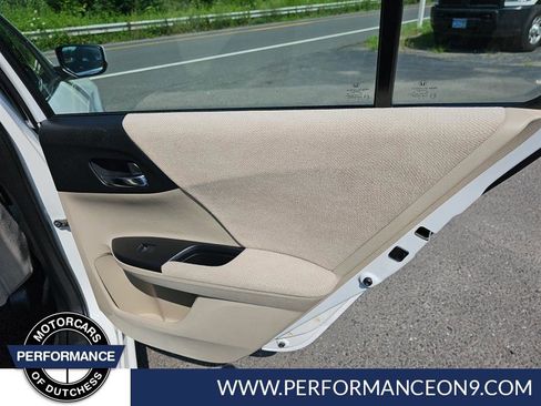 Used 2013 Honda Accord LX image 28