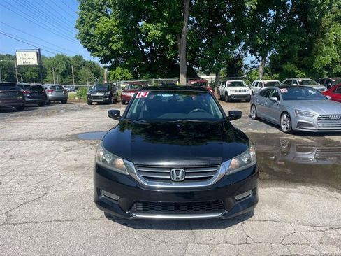 Used 2013 Honda Accord Sport image 2