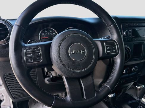 Used 2016 Jeep Wrangler Sport w/ Connectivity Group AWD/4WD image 17