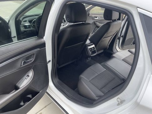 Used 2016 Chevrolet Impala LT w/ Convenience Package FWD image 25