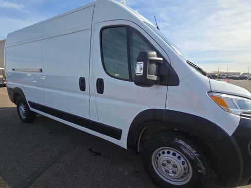 Used 2025 RAM ProMaster 2500 w/ Convenience Group image 1