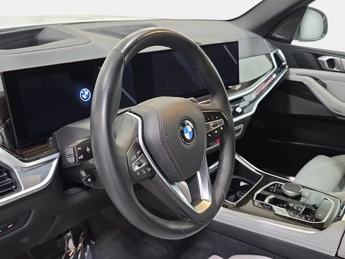 Certified 2025 BMW X5 xDrive40i w/ Premium Package AWD/4WD image 12
