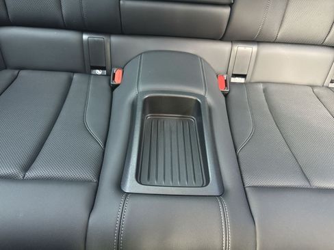 Used 2025 BMW M240i Coupe RWD image 6