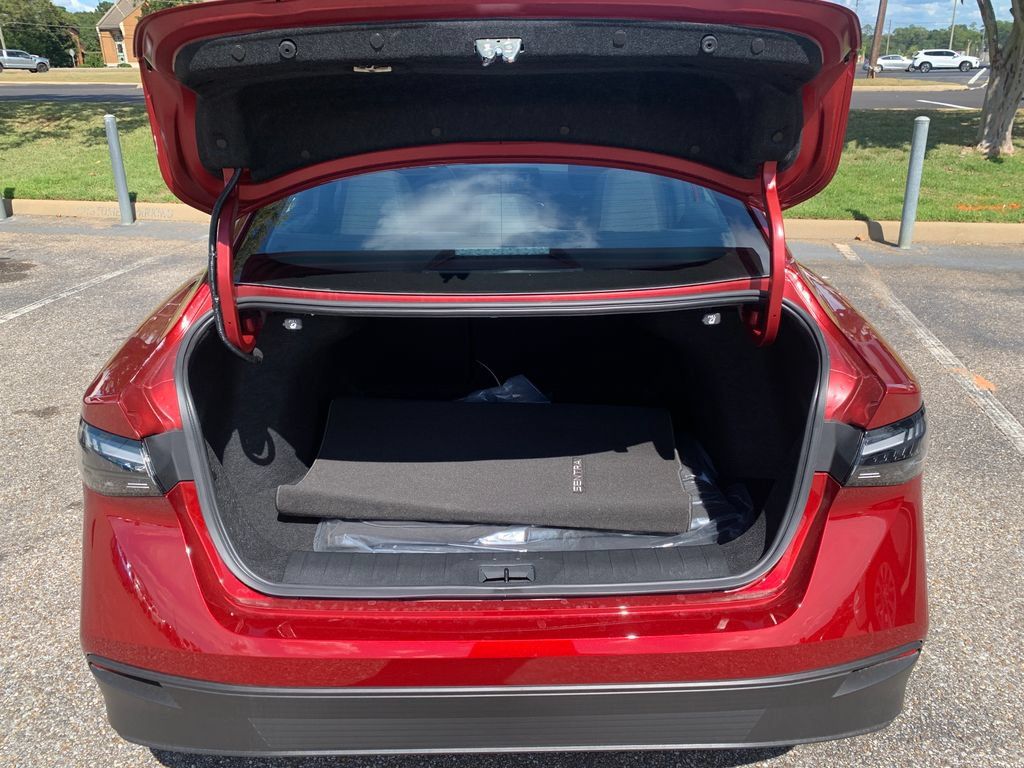 New 2027 Nissan Sentra SV w/ Floor Mat Package FWD image 5