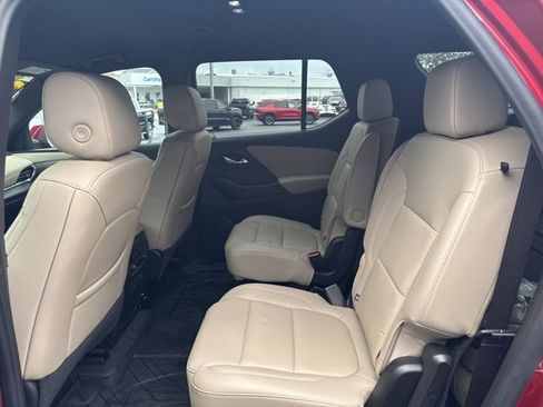 Used 2023 Chevrolet Traverse LT w/ LT Premium Package image 12