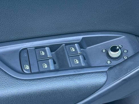 Used 2018 Audi Q5 2.0T Premium w/ Convenience Package image 12