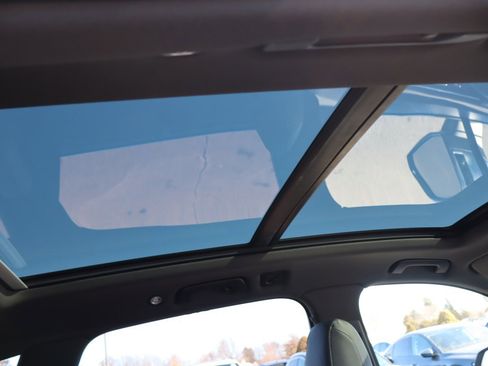 Used 2022 Audi SQ7 Prestige w/ Prestige Package image 23